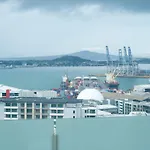 Fabulous City&Harbor Views 2 Bedroom Apartment